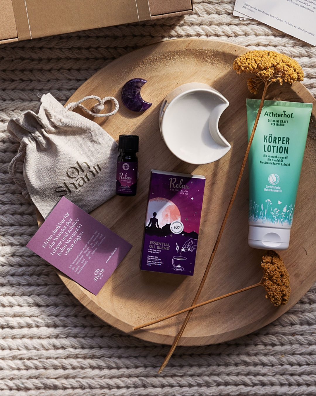 Mental Space Box mit den enthltenden Produkten und Dekoration