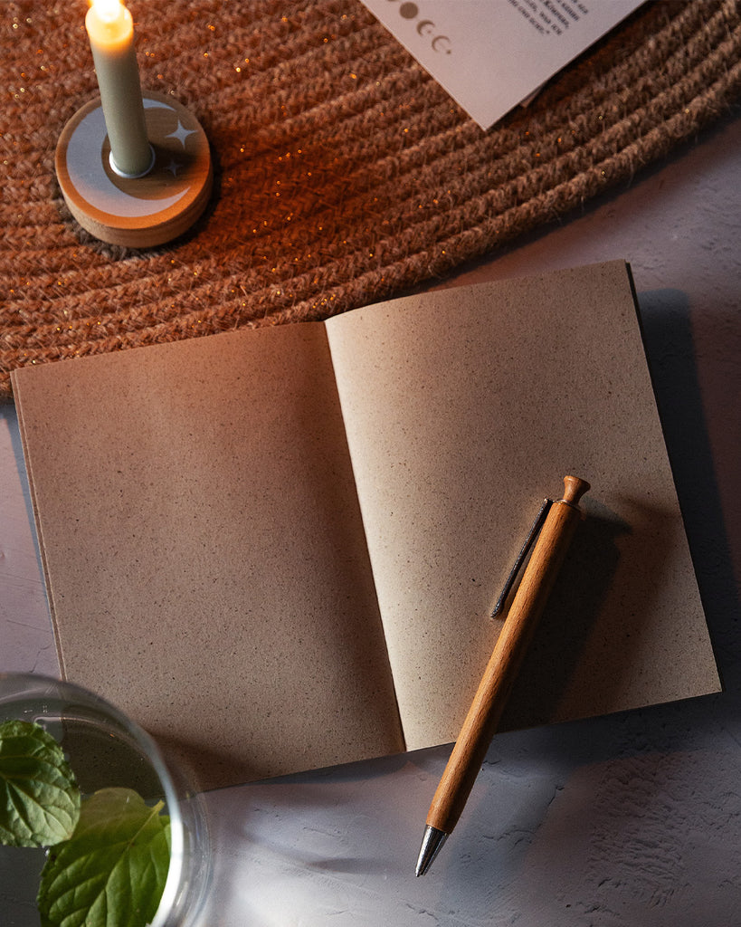 Besonderes Notizheft aus Graspapier